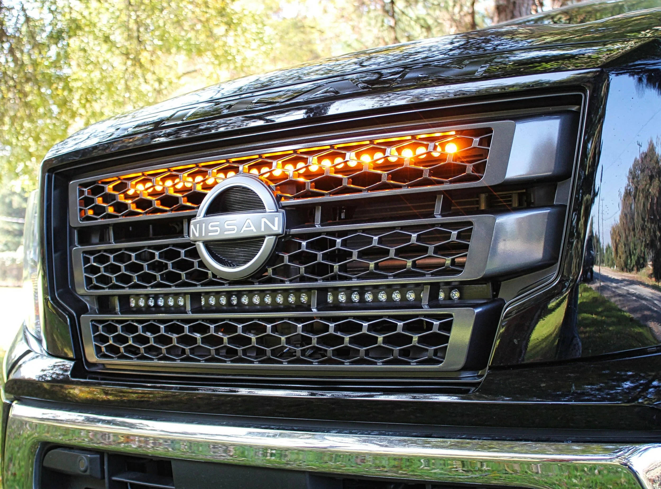 2017+ Nissan Titan Single 30in Light Bar - Image 3