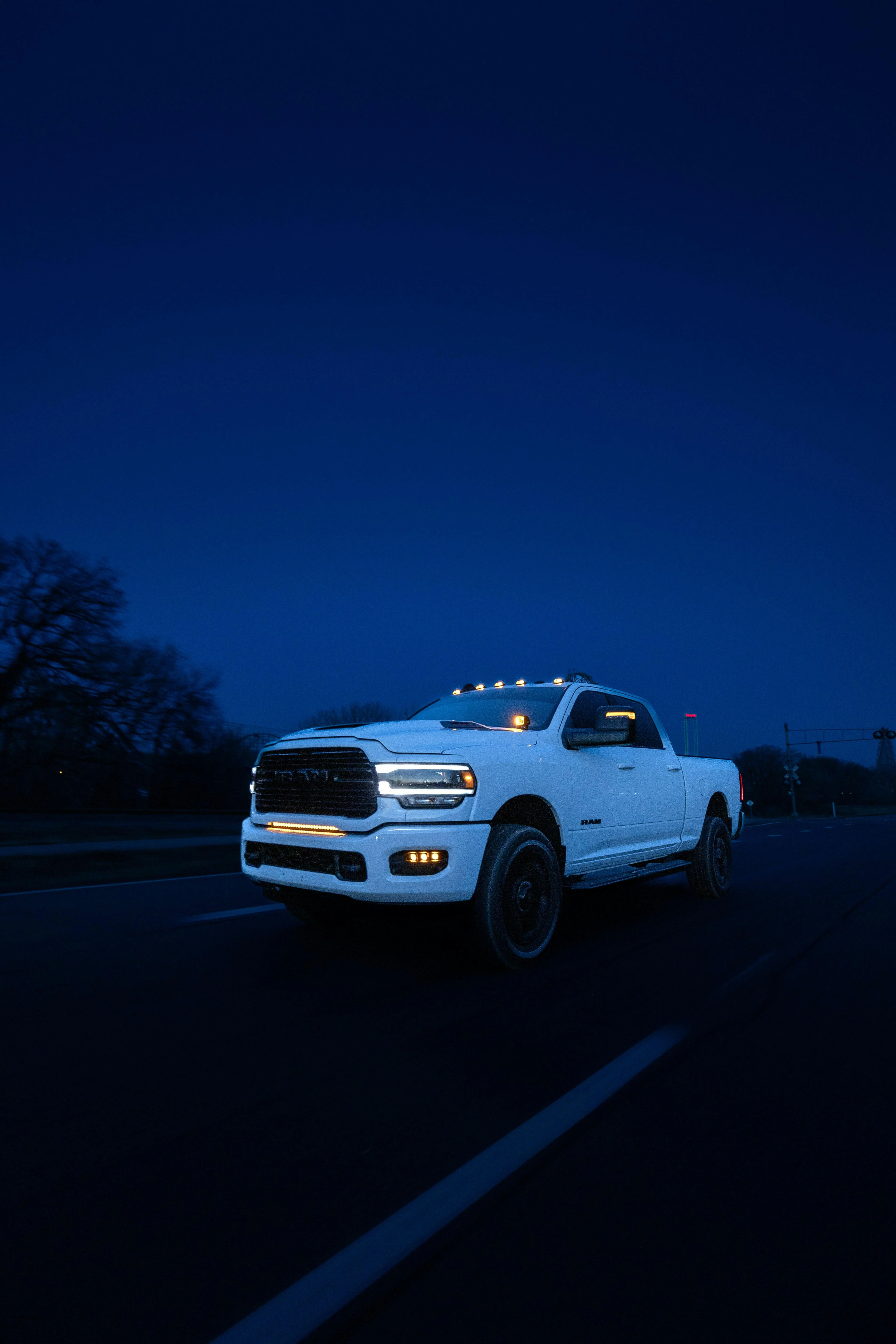 2019-2024 RAM 2500/3500 30in Light Bar - Image 14