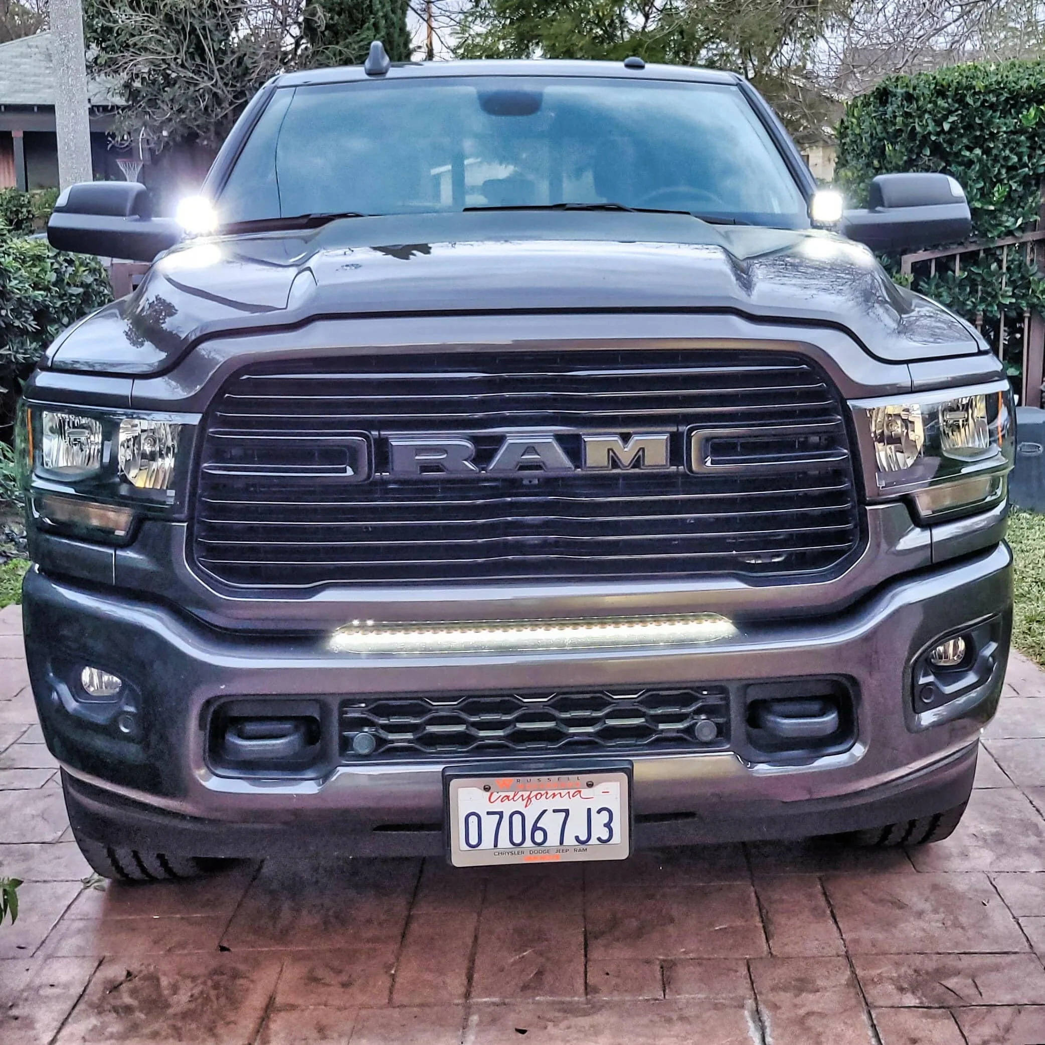 2019-2024 RAM 2500/3500 30in Light Bar - Image 3