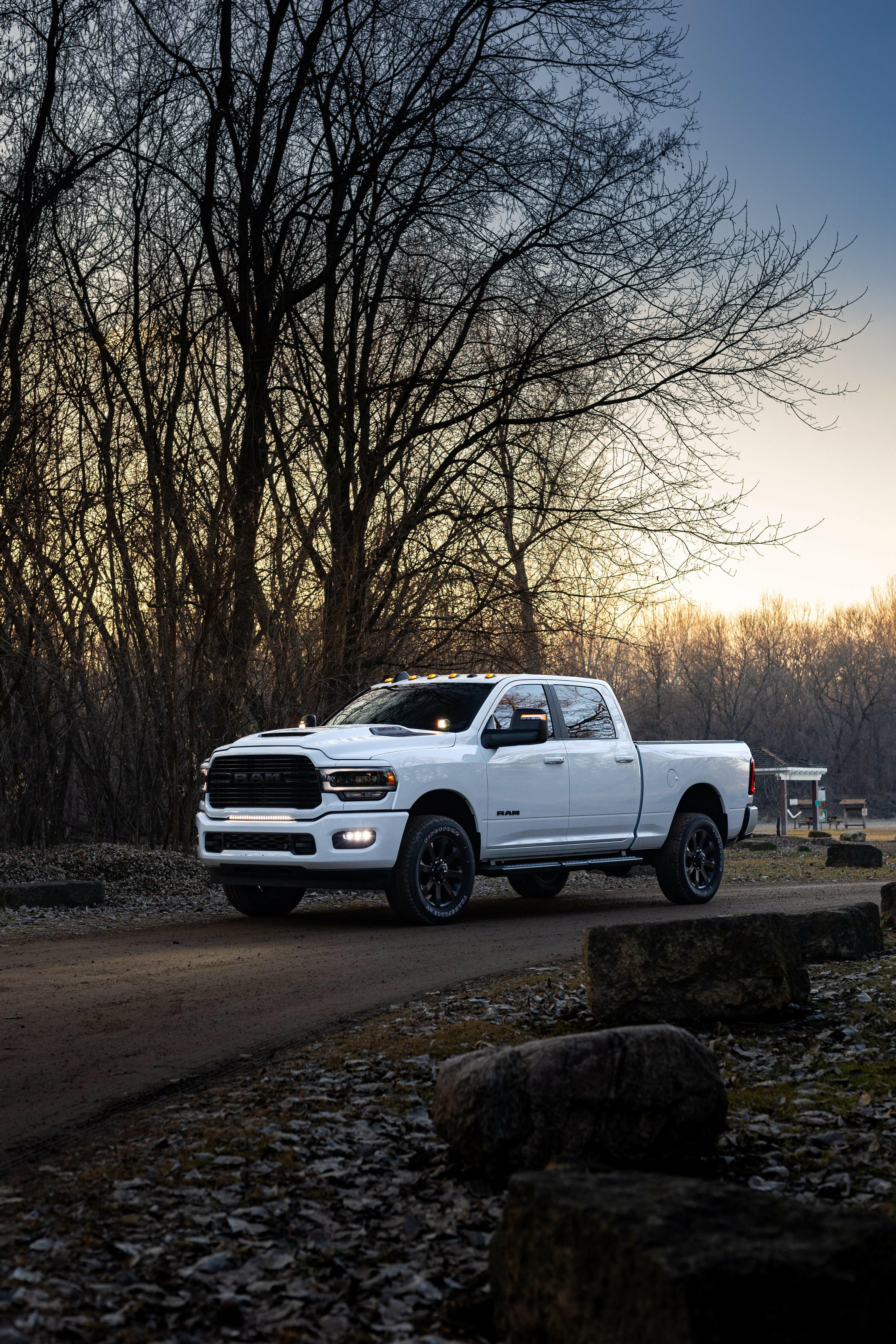 2019-2024 RAM 2500/3500 30in Light Bar - Image 9