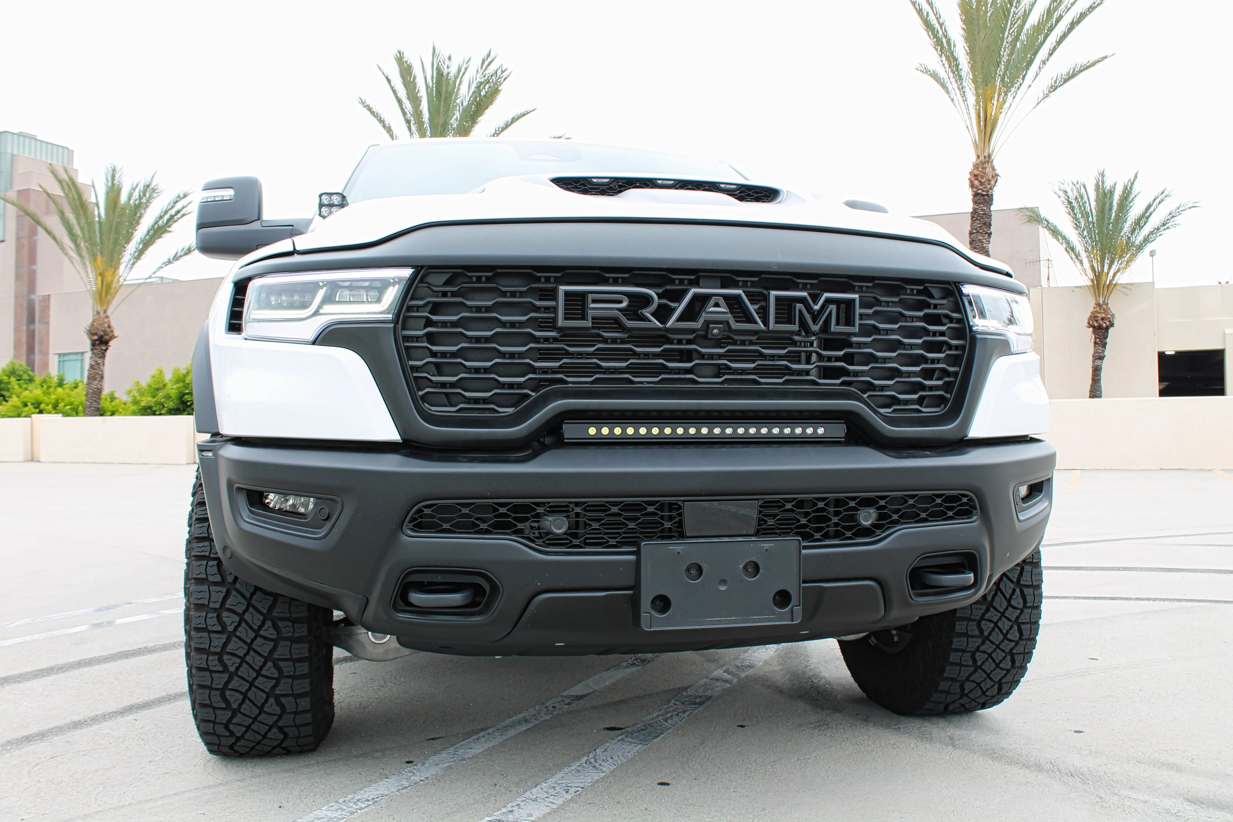 RAM RHO lightbar 2025+ 23in Slim - Image 4