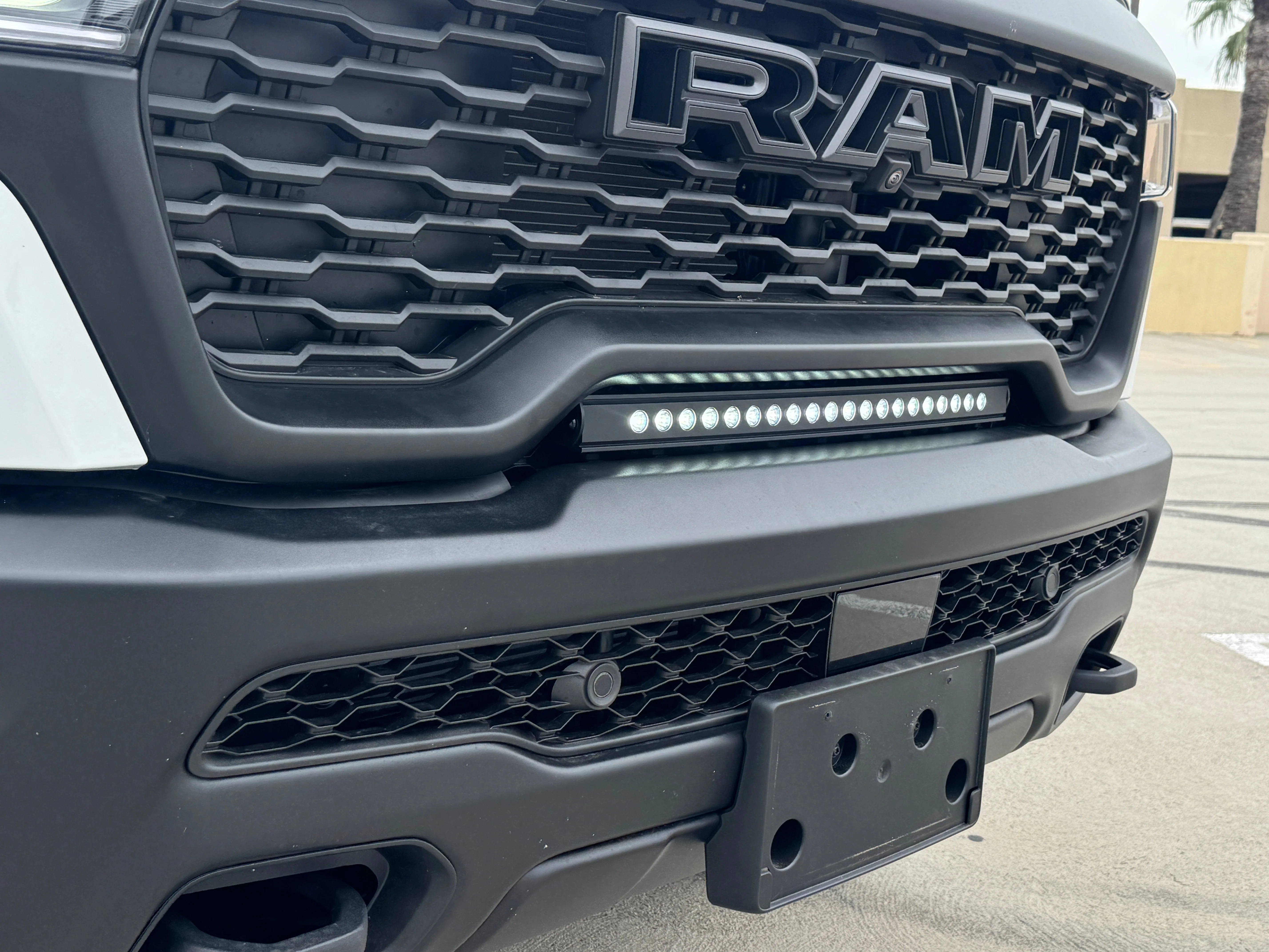 RAM RHO lightbar 2025+ 23in Slim - Image 8