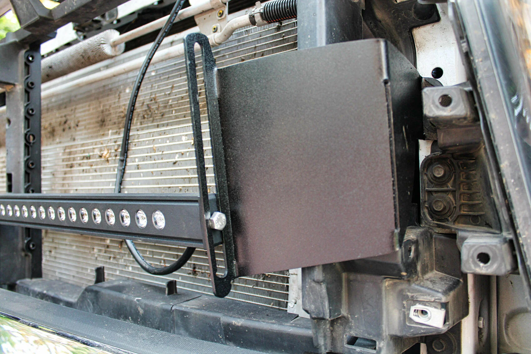 2020+ Chevrolet Silverado 2500/3500HD Single 40in Light Bar - Image 4