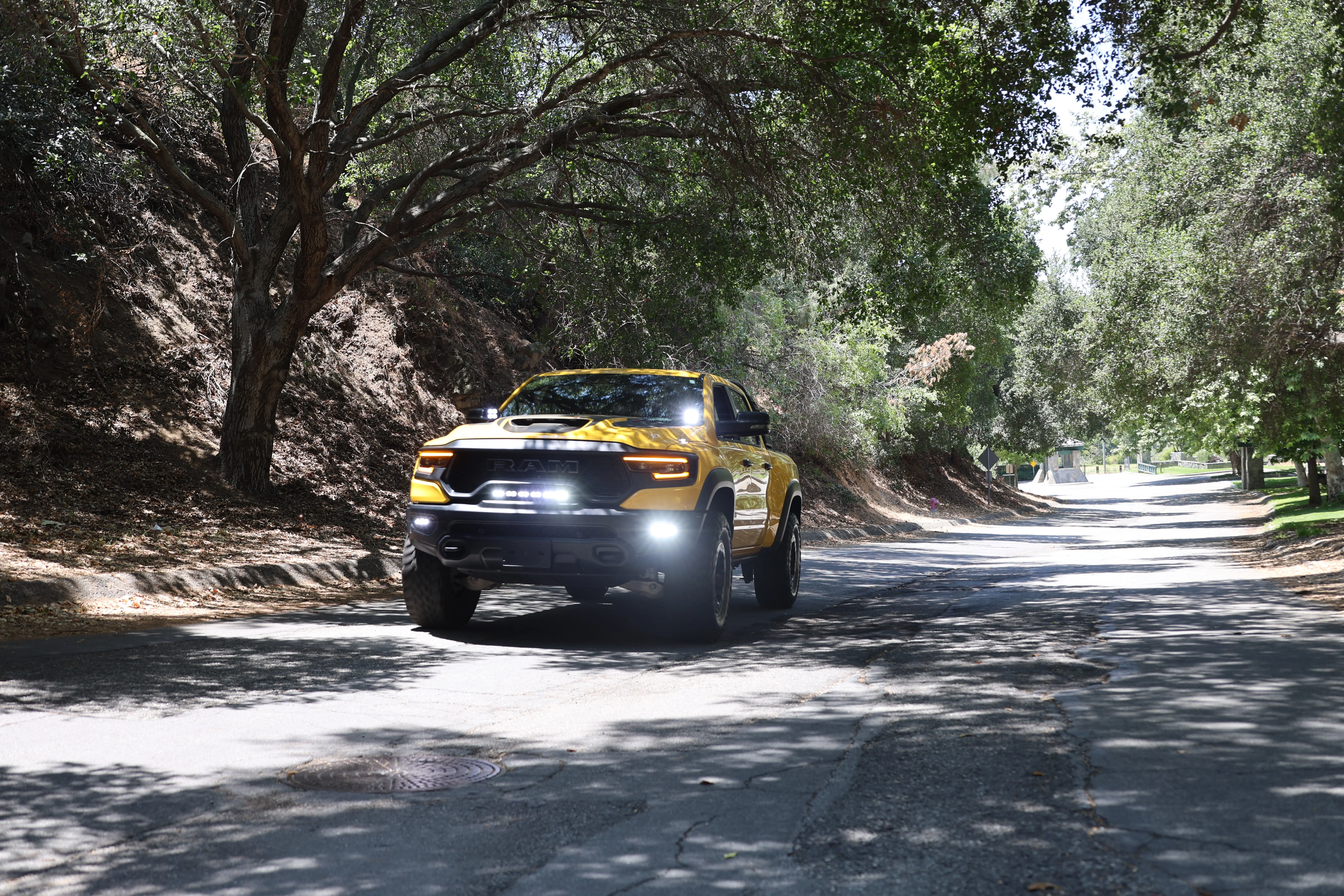 2021-24 RAM TRX 23in Light Bar PRO - Image 4