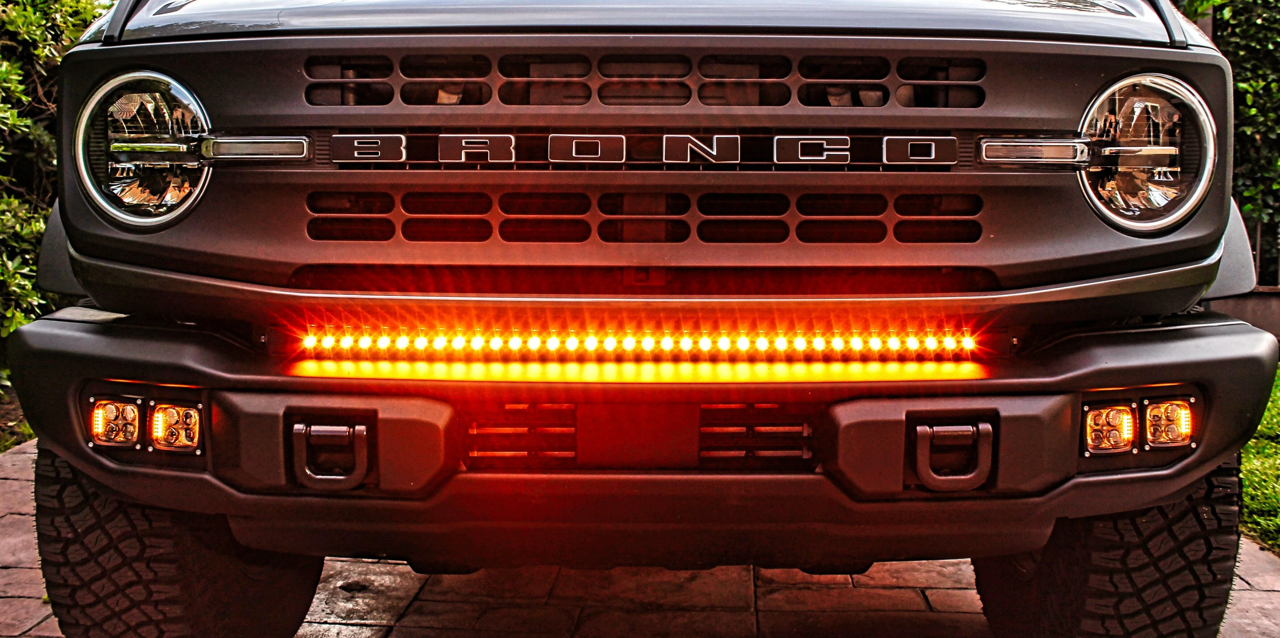 2021+ Ford Bronco Capable Bumper 40in Light Bar - Slim - Image 3
