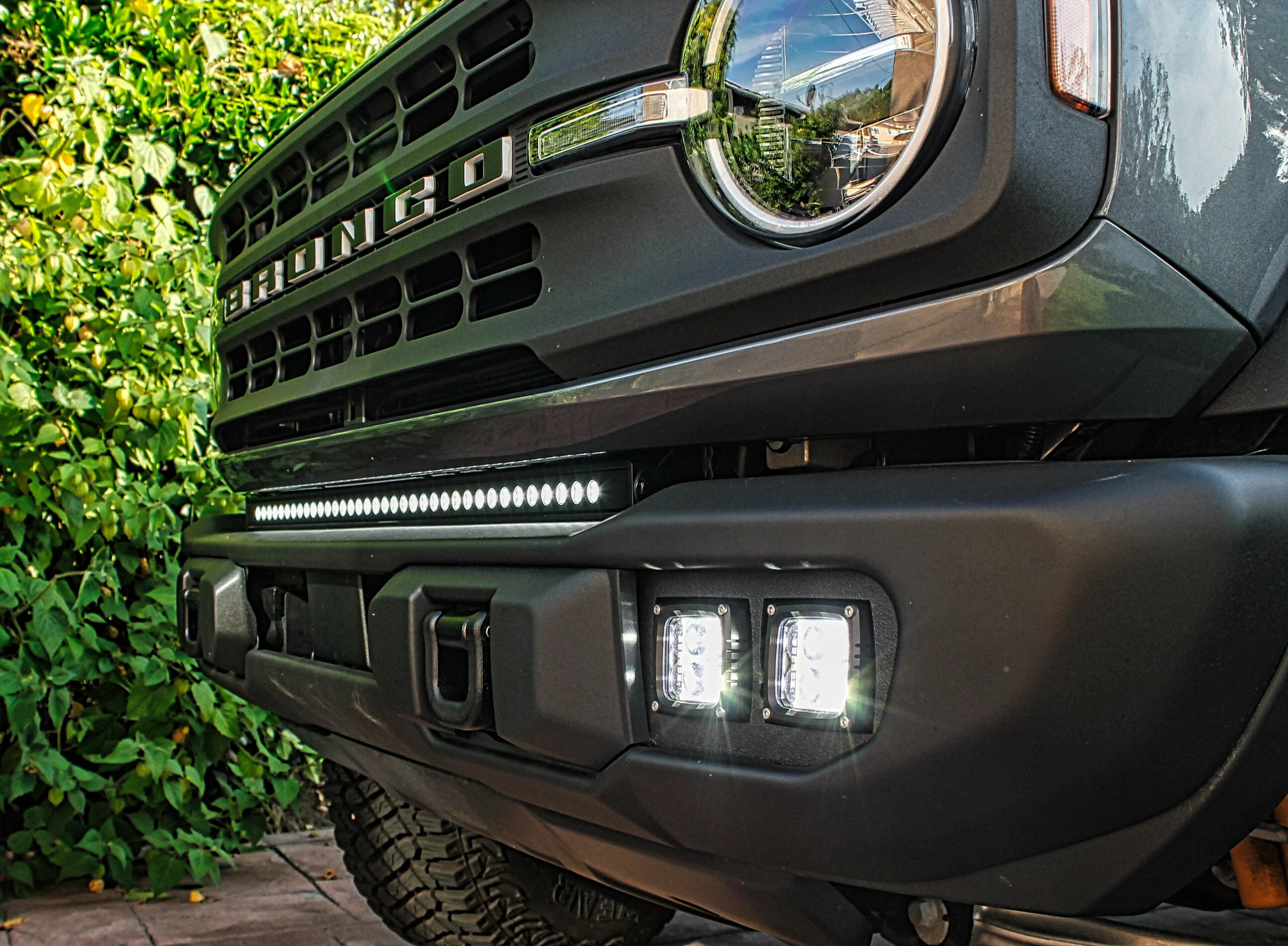 2021+ Ford Bronco Capable Bumper 40in Light Bar - Slim - Image 5