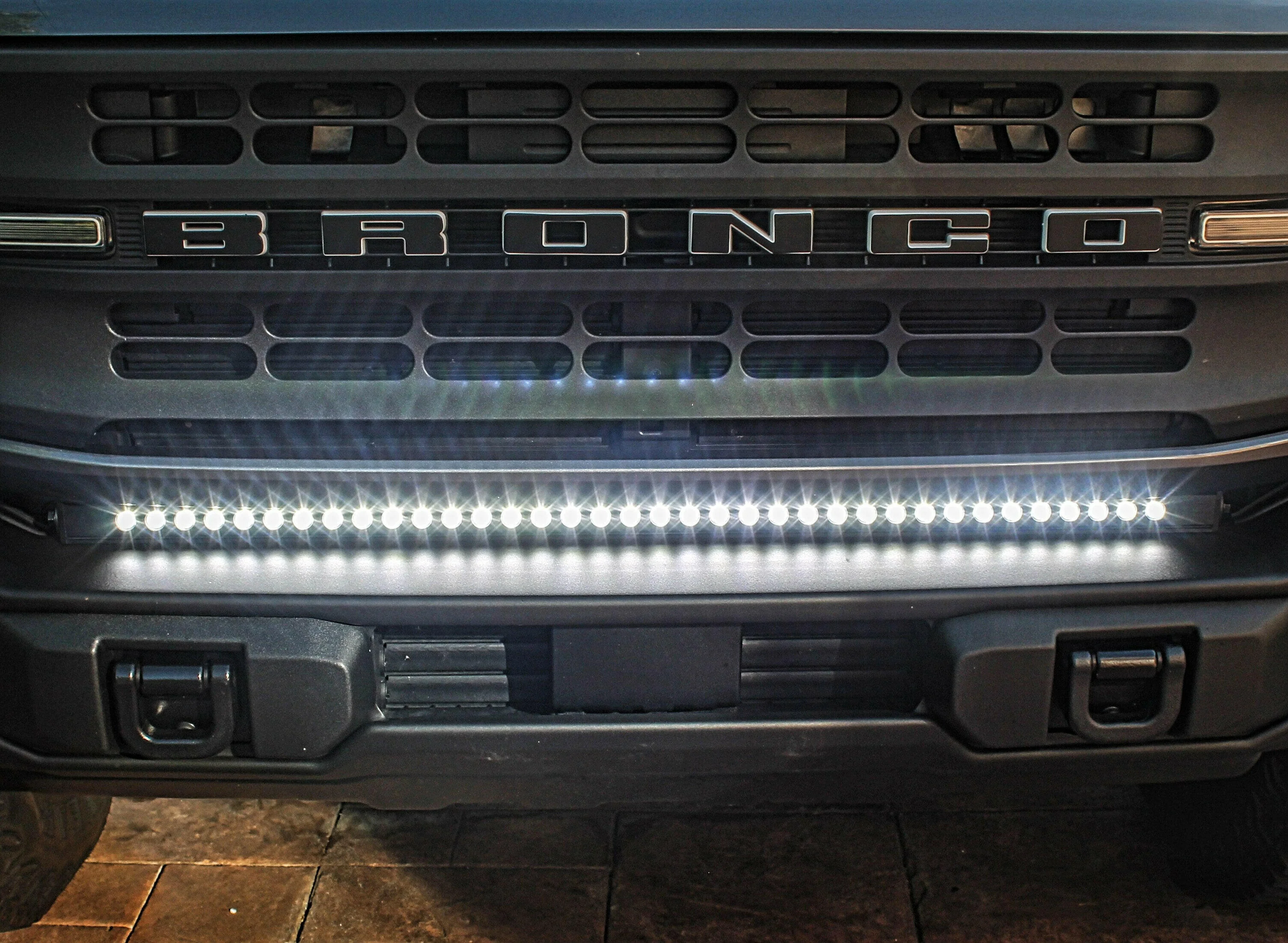 2021+ Ford Bronco Capable Bumper 40in Light Bar - Slim - Image 6