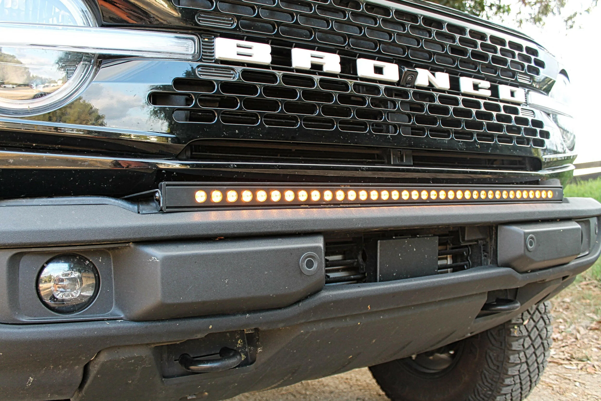 2021+ Ford Bronco Standard Bumper 40in Light Bar - Slim - Image 3