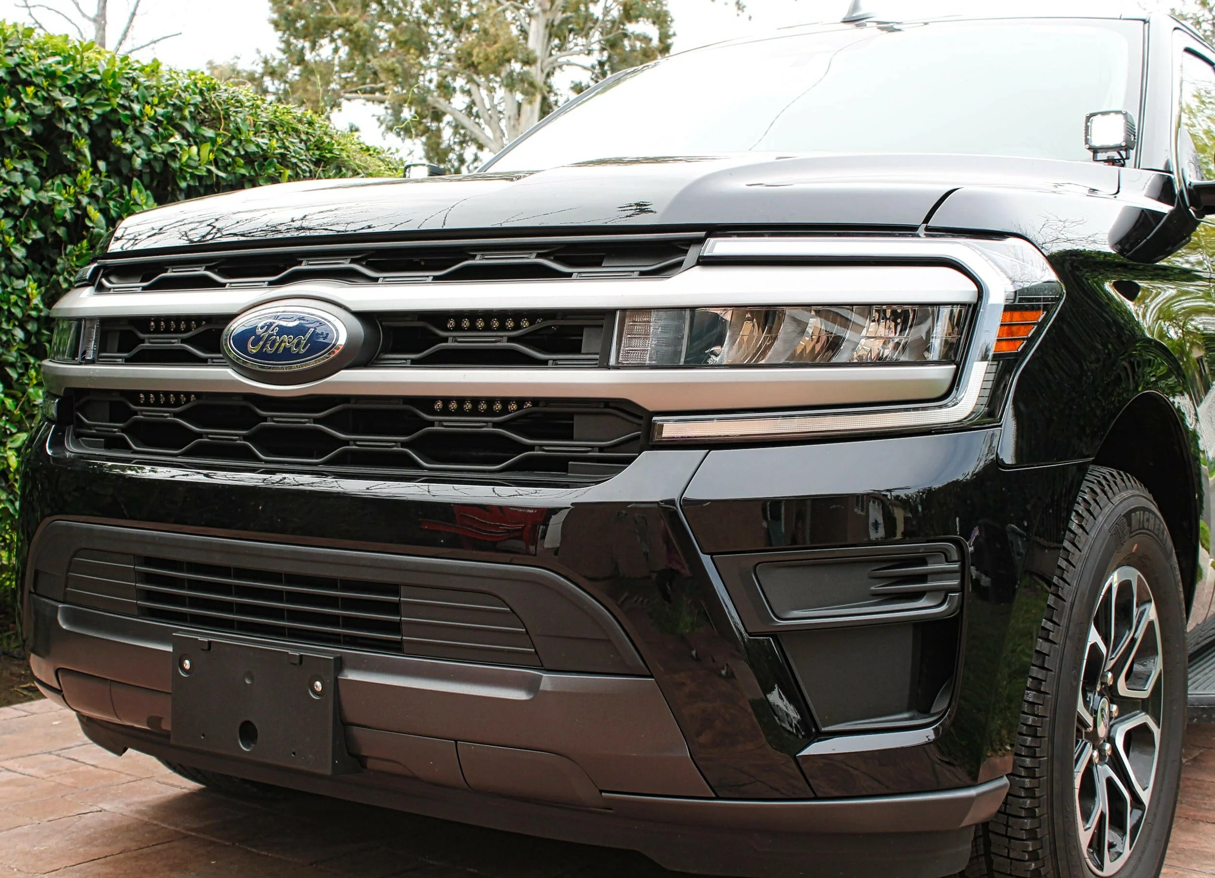2022-2024 Ford Expedition (4) 11in Light Bars - Image 5
