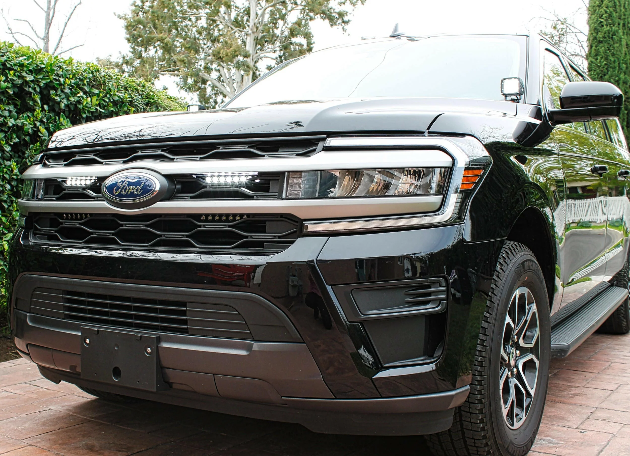 2022-2024 Ford Expedition (4) 11in Light Bars - Image 6