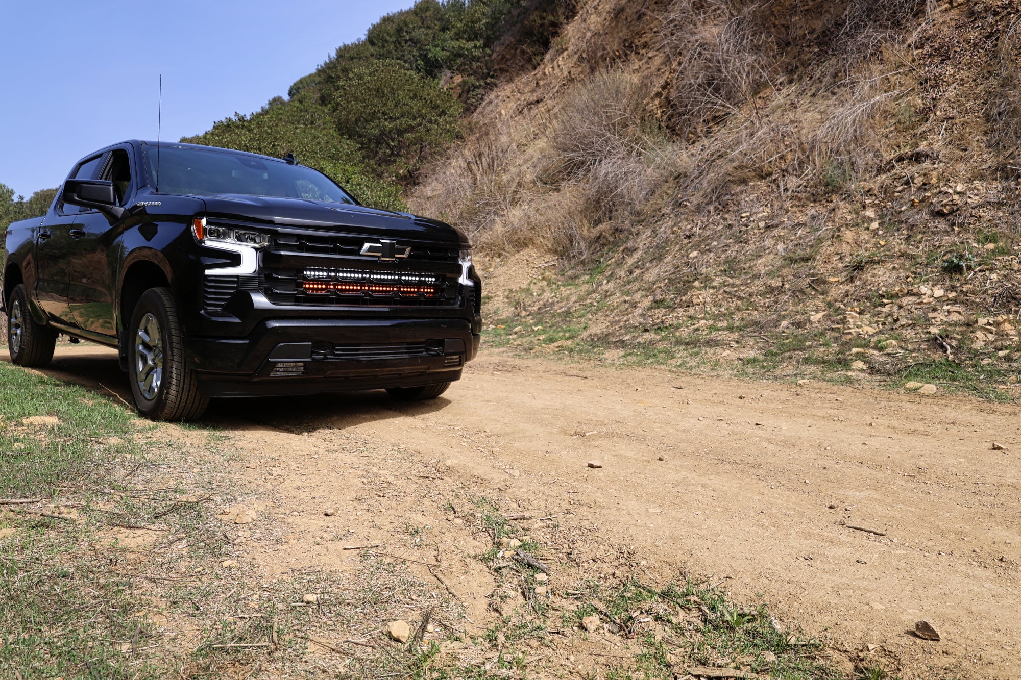 2022+ Chevrolet Silverado 1500 Dual 40s Light Bars - Image 9