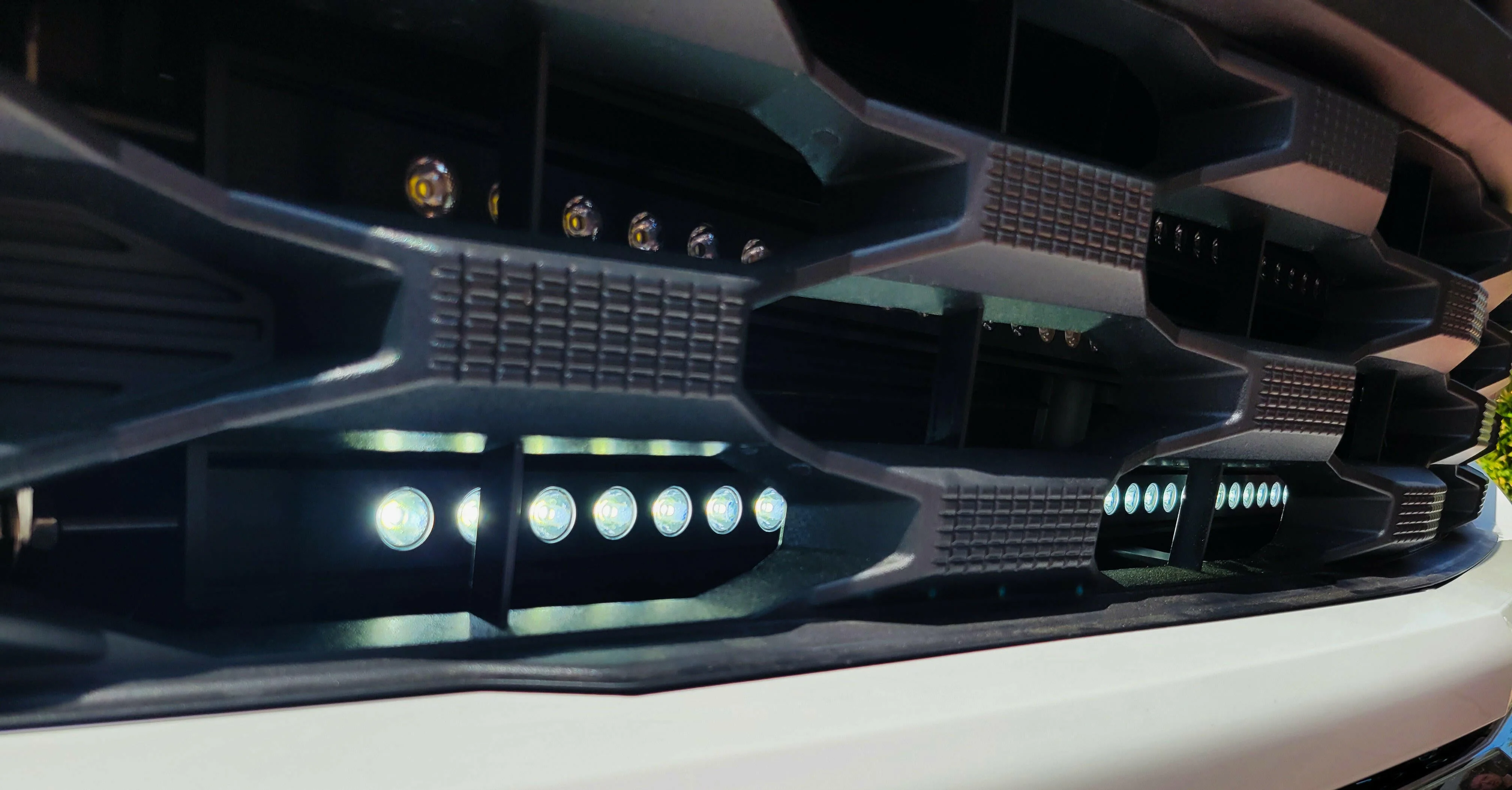 2022+ Chevrolet Silverado 1500 Single 40in Light Bar - Image 12