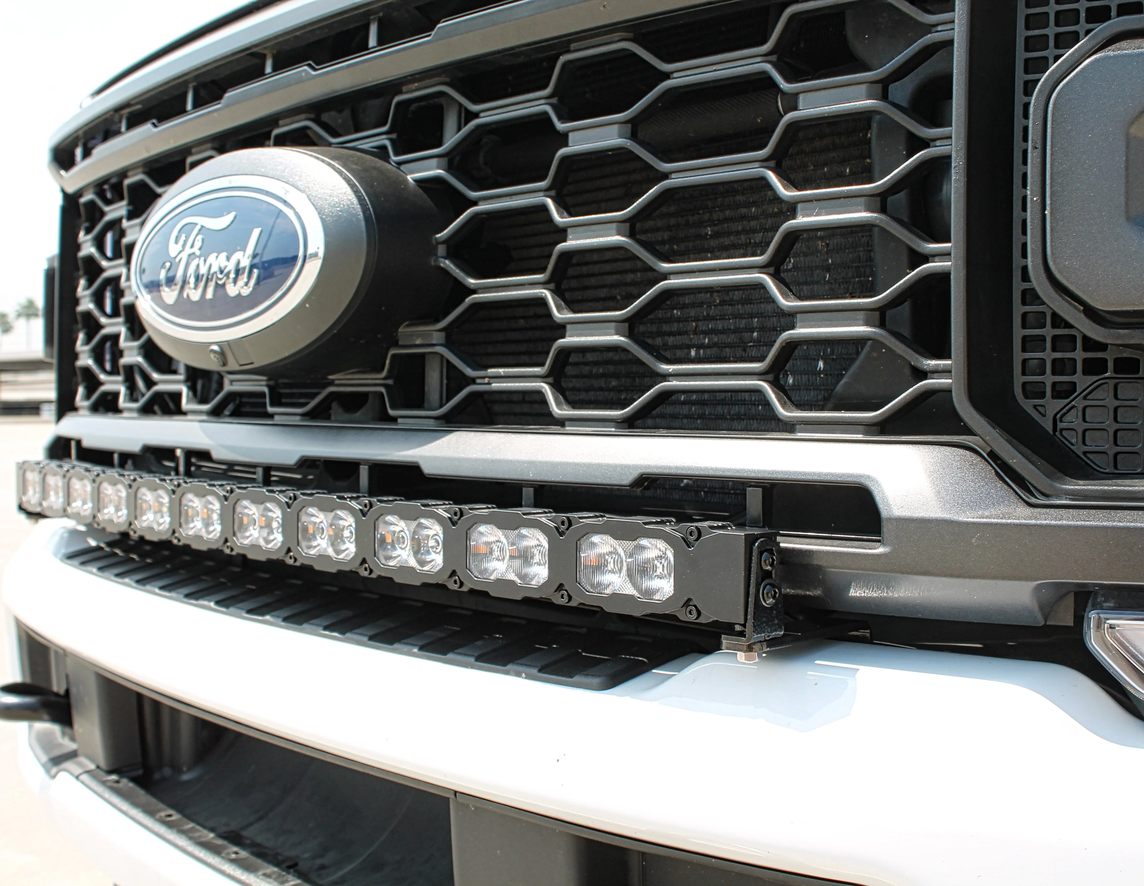 2023+ Ford Super Duty F250/350/450 40in Light Bar - PRO - Image 4