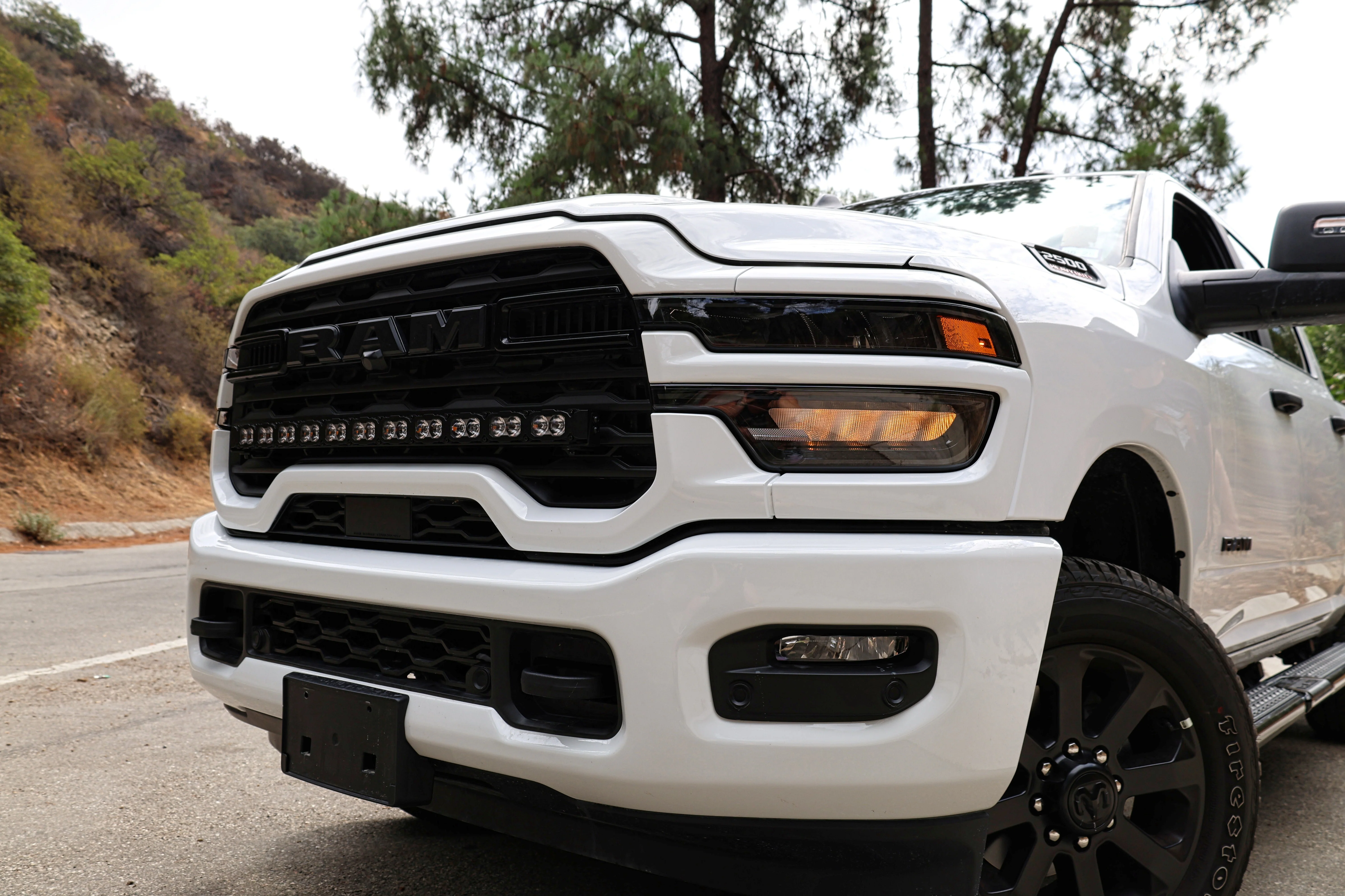 2025+ RAM 2500/3500 40in Light Bar PRO - Image 12