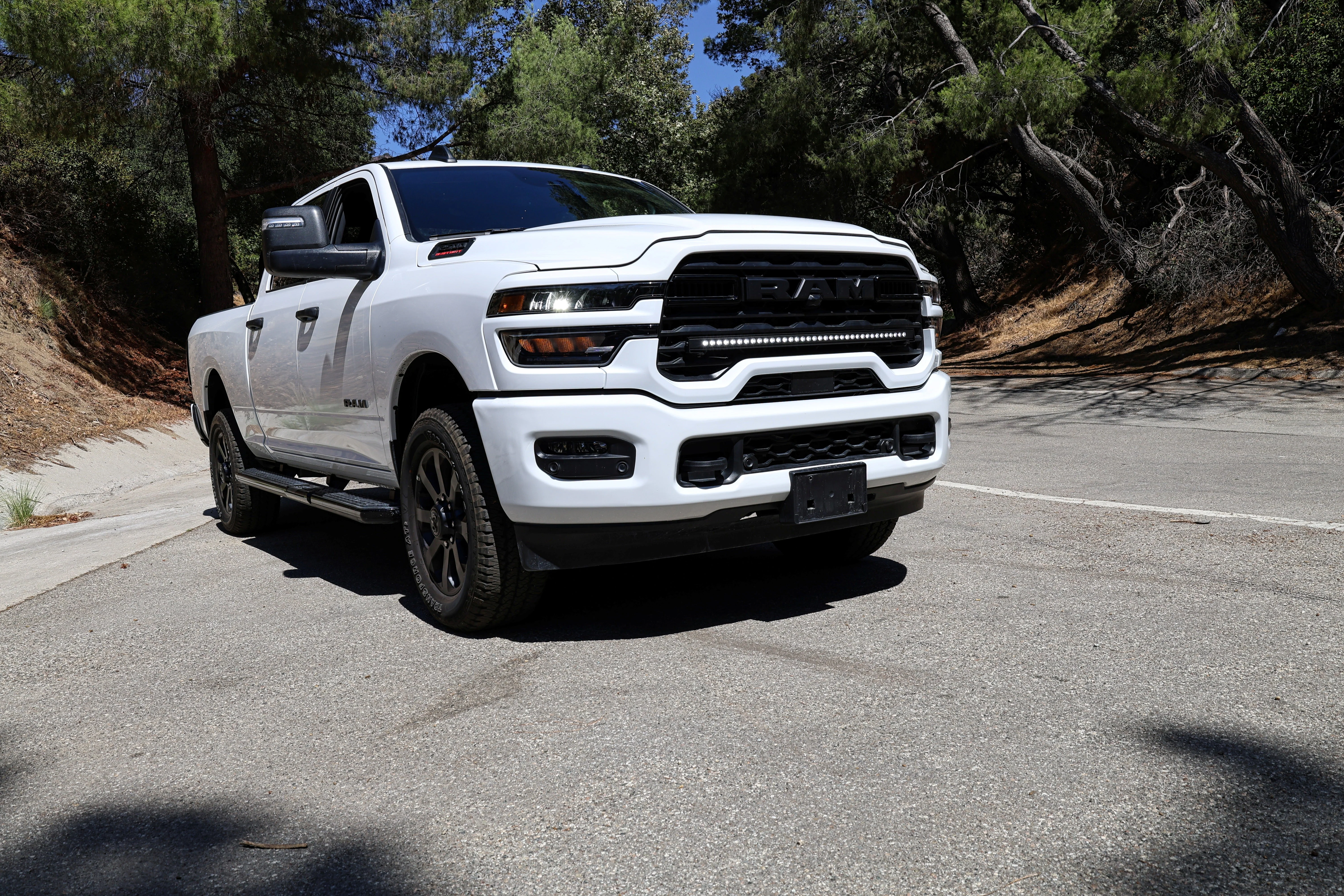2025+ RAM 2500/3500 40in Light Bar SLIM - Image 4