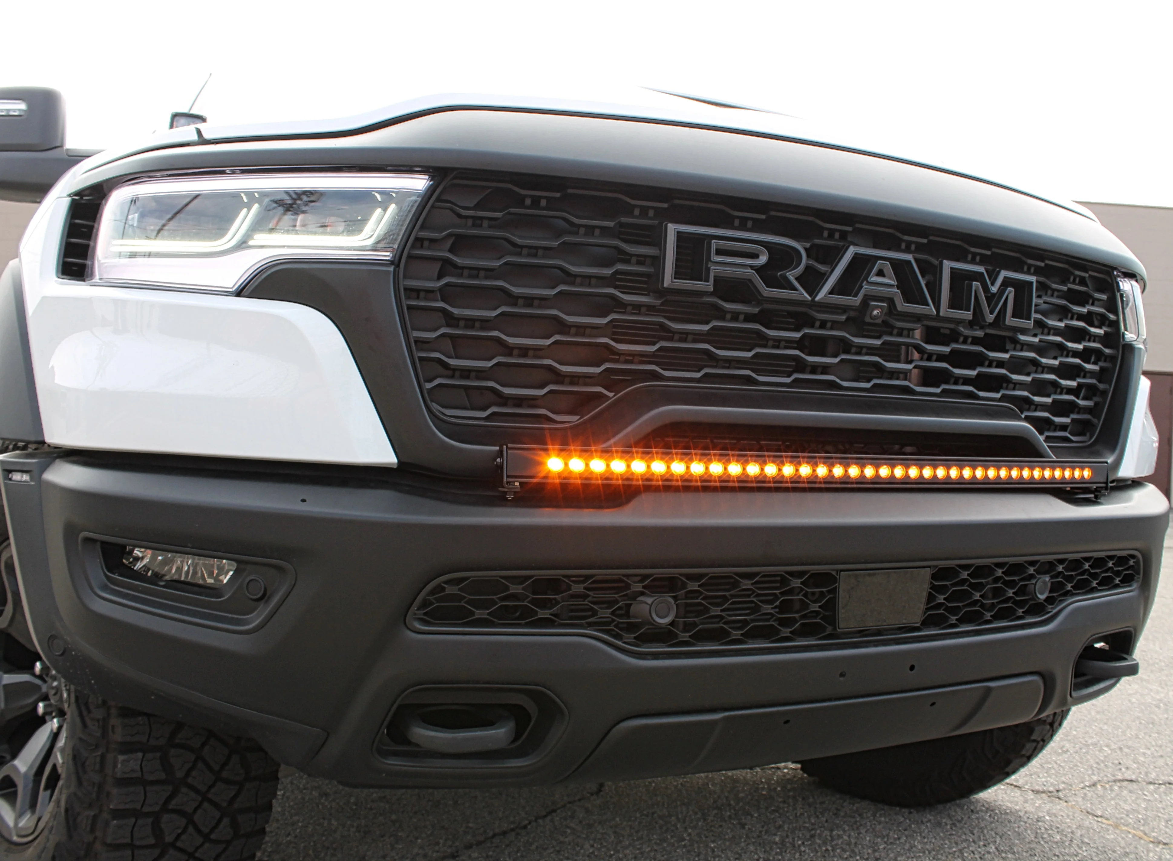 2025+ RAM Rebel 40in LIght Bar SLIM - Image 5