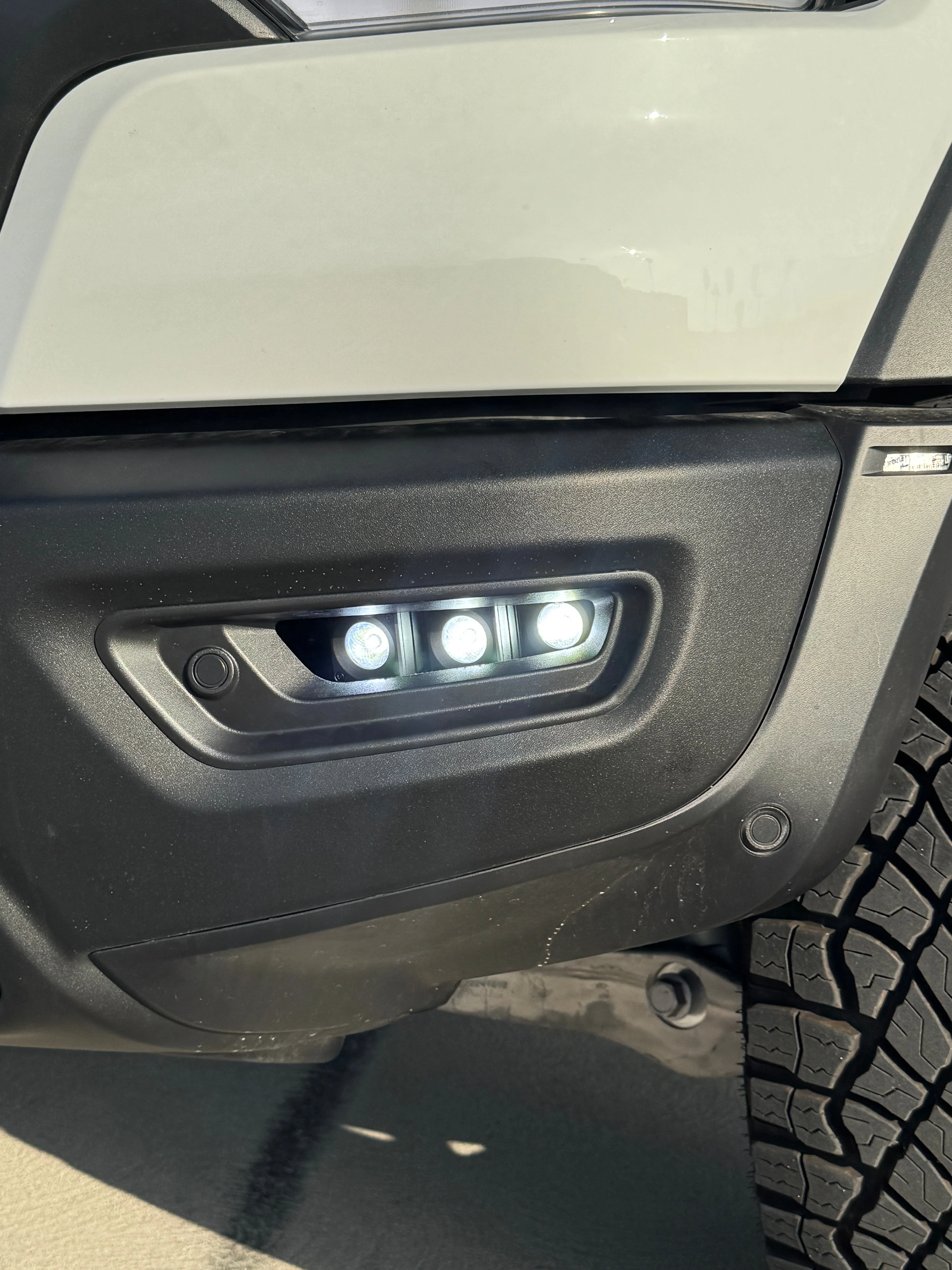 RAM RHO FOG Light Kit 2025+ - Image 3