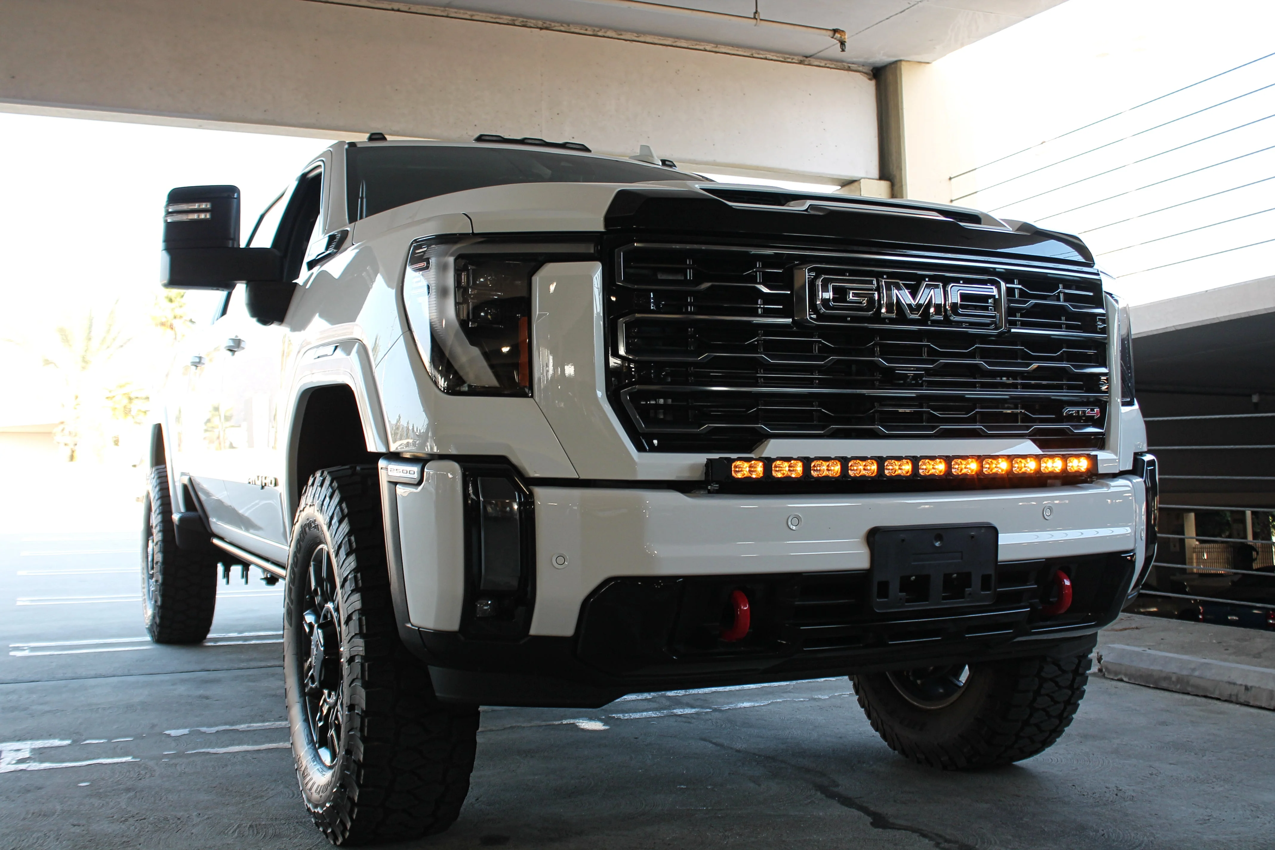 GMC Sierra HD light bar 2024+ 2500/3500HD 40in Light Bar-PRO - Image 4