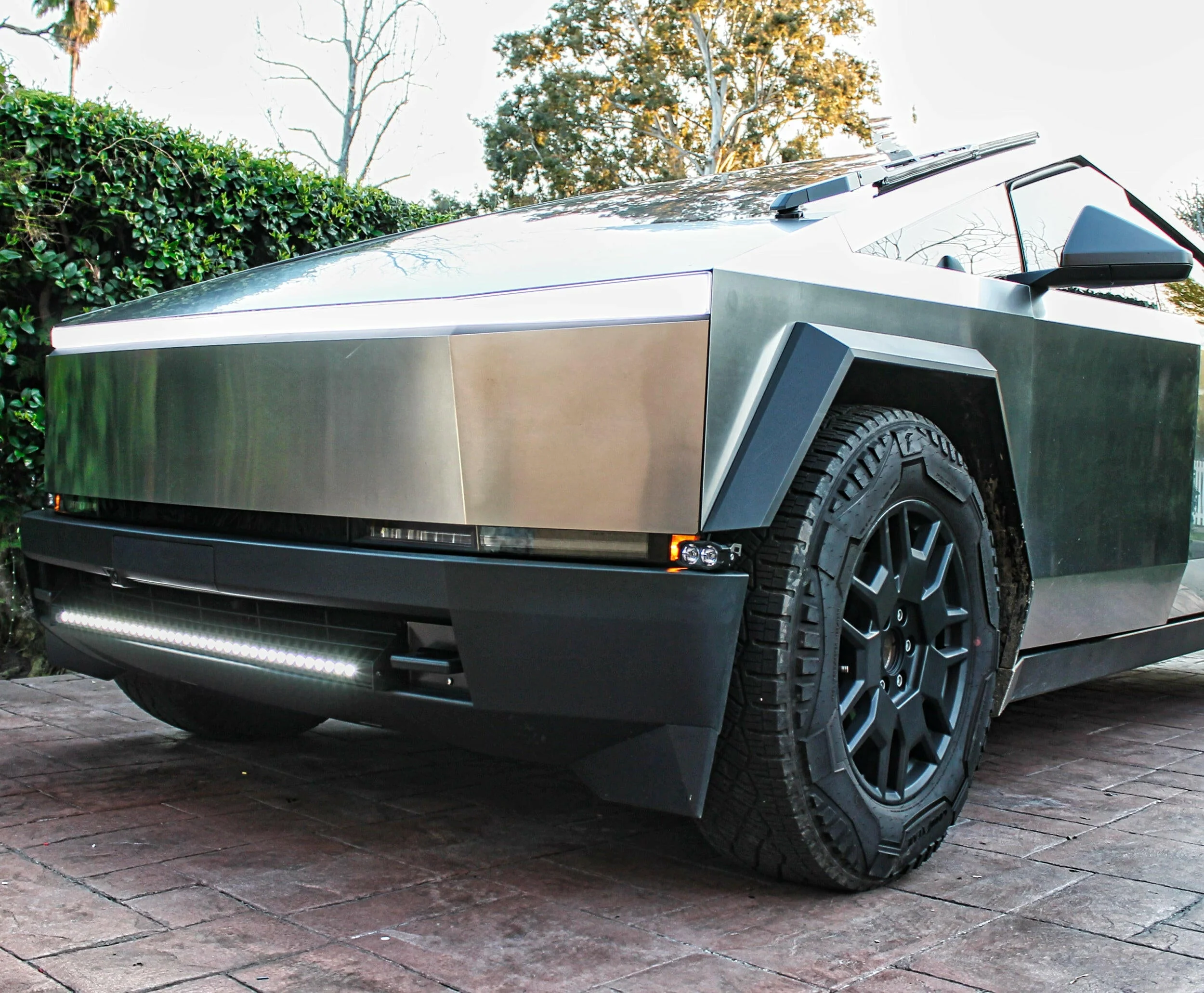 Tesla Cybertruck Bumper Light Pods - Image 5