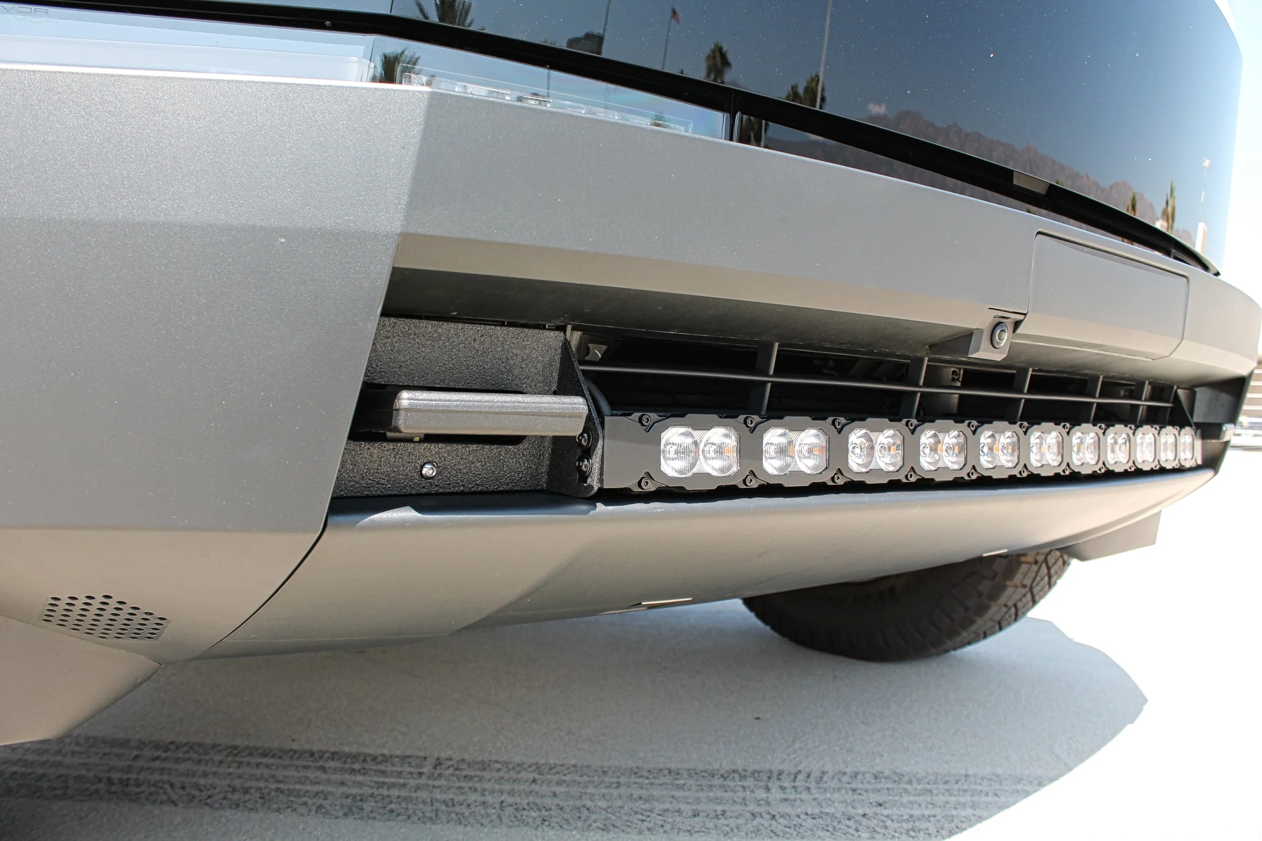 Tesla Cybertruck - Curved 40in Light Bar - PRO - Image 9